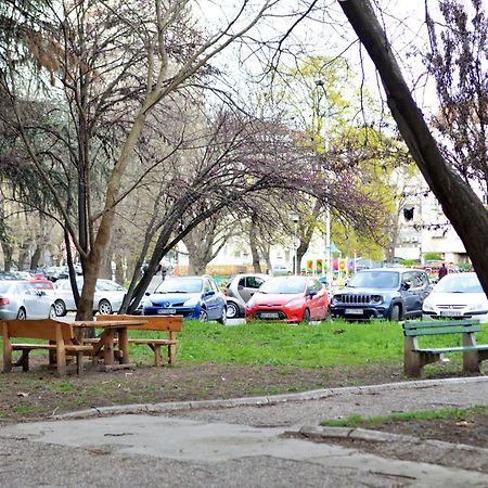 Three Aces Apartment Zemun ภายนอก รูปภาพ